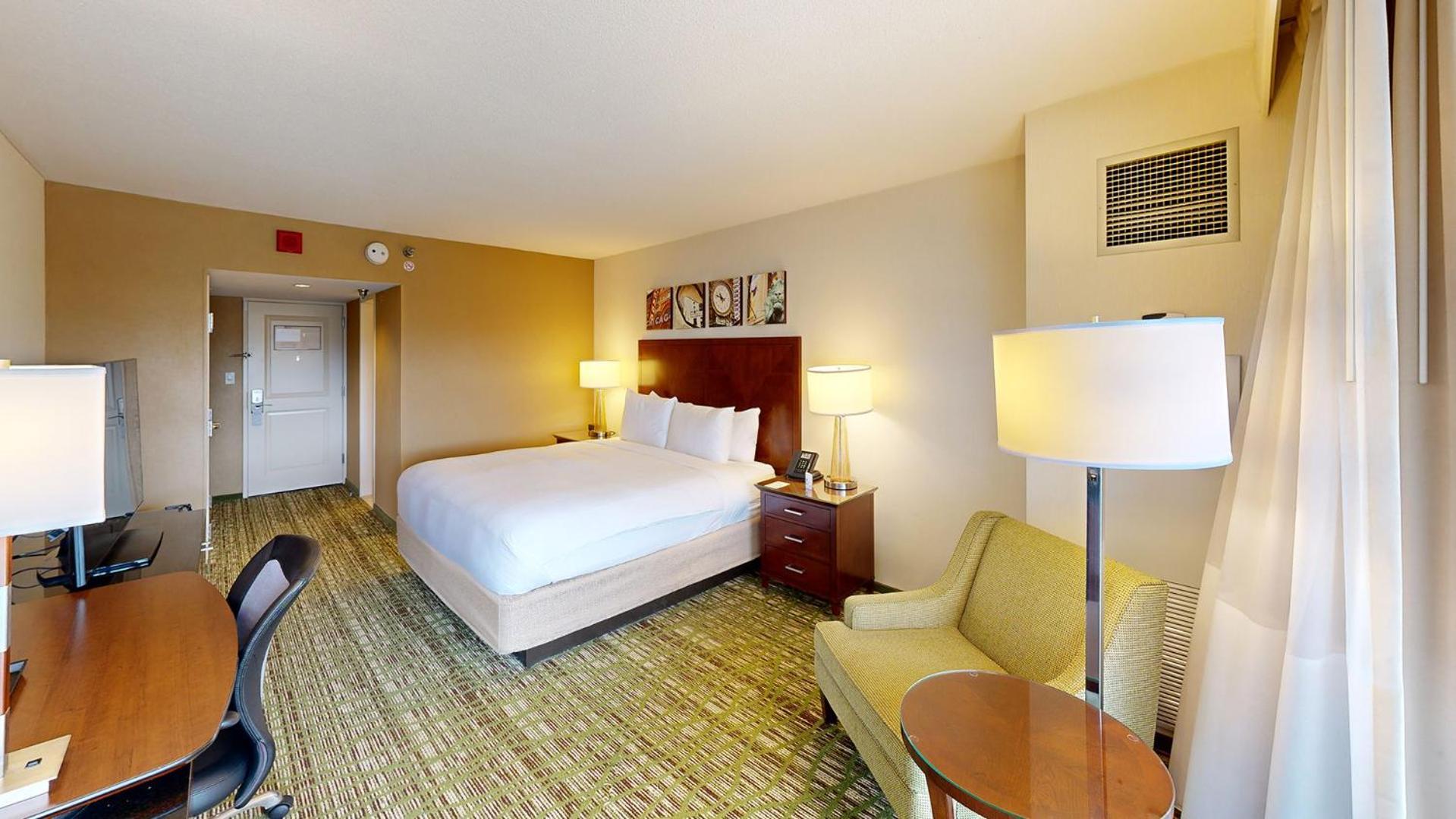 Deluxe King or Two Double Bed Room,1645659218:JPEG